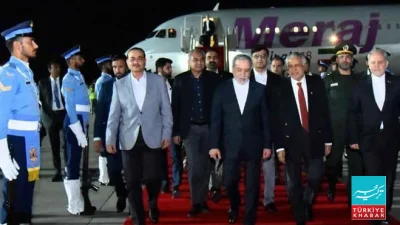 Iranian Foreign Minister Arrives in Islamabad with Delegation