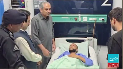 Mohsin Naqvi visits injured security personnel, pays tribute to their bravery