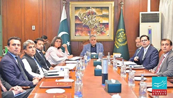 اسحاق ڈار کی زیر صدارت پاکستان کی عالمی سفارتی سرگرمیوں کا جائزہ اجلاس