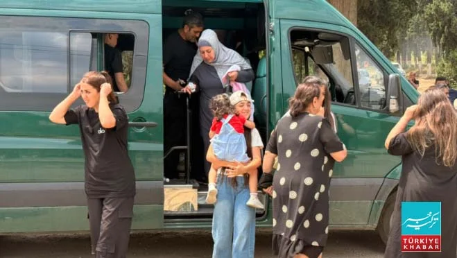 خوجاوند کے دو دیہات میں آباد ہونے والے خاندانوں کو گھروں کی چابیاں دے دی گئیں