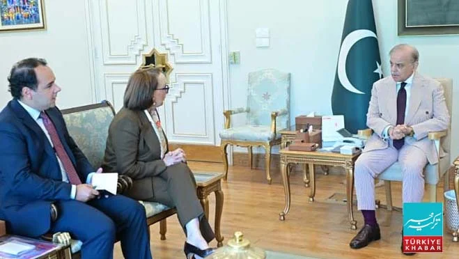 وزیراعظم سے اقوام متحدہ سیکرٹری جنرل کے امیدواروں کی ملاقات، عالمی امن کیلئے پاکستان کے عزم کا اعادہ