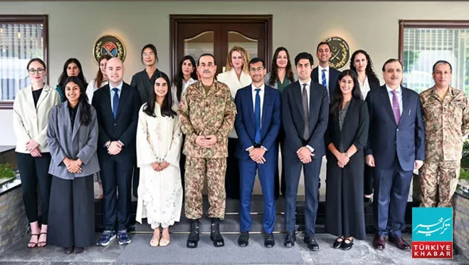 سوشل میڈیا پروپیگنڈا، نوجوان حقائق پر مبنی سوچ اپنائیں: عاصم منیر