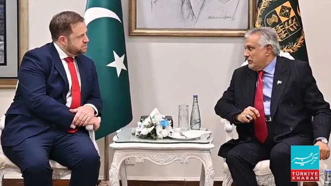 اسحاق ڈار سے برطانوی وزیر مملکت کی ملاقات، تعاون بڑھانے پر اتفاق