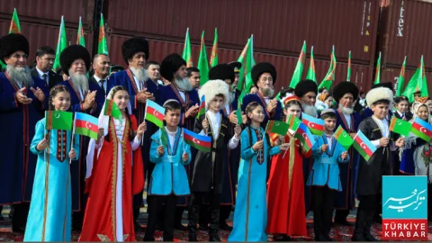 آذربائیجان نے ترکمانستان کو ’’دوستلوق‘‘ آئل ٹینکر تحفے میں دے دیا