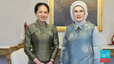 ترک خاتونِ اول ایمنے اردوان کی کمبوڈیا کے وزیراعظم کی اہلیہ سے ملاقات